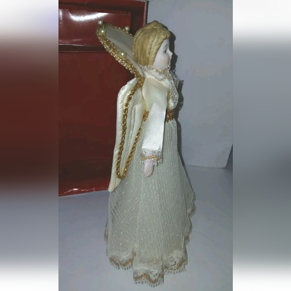 Vintage Sears Angel Tree Topper Christmas  Porcelain Head Hands Gold Trim Box - Picture 4 of 15